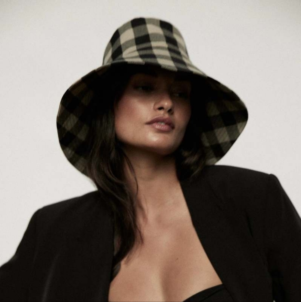 Janessa Leone Darcy bucket hat in mushroom, S